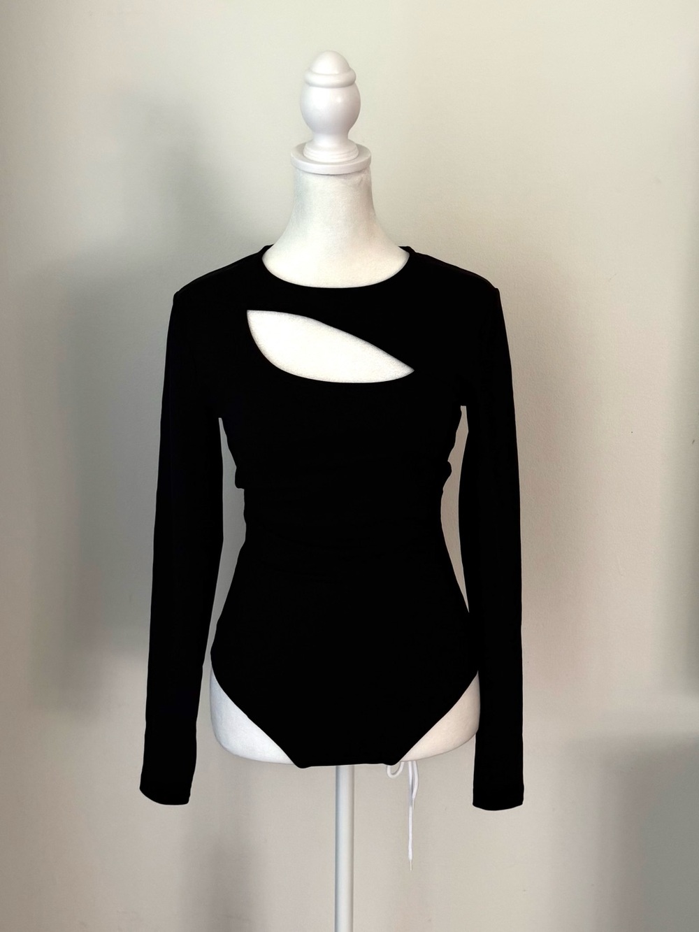 Abercrombie & Fitch Black Long-Sleeve Cutout Bodysuit